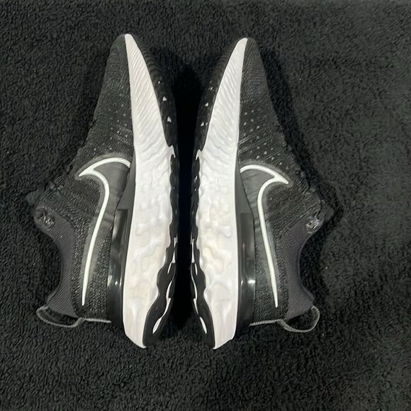 🔥 NIKE React Infinity Run Flyknit 2 Black Running Shoes Women Sz 6.5 - PERFECT - Picture 6 of 11